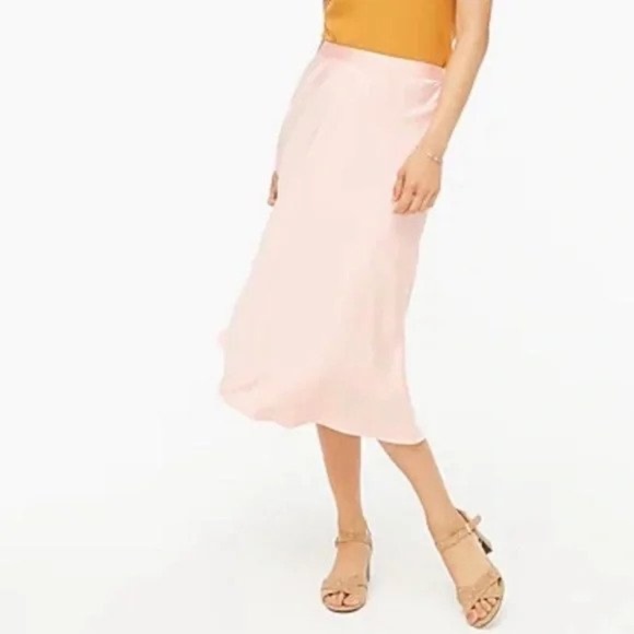 J. Crew | The Gwyneth Satin Slip skirt in pink - Picture 1 of 4